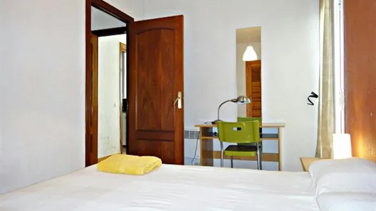 Rooms in Barcelona Gràcia - photo 2