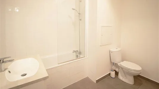 Rooms in Paris 19ème arrondissement - photo 7