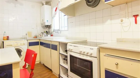 Rooms in Valencia Ciutat Vella - photo 10