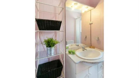 Rooms in Madrid Centro - photo 10