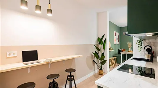 Rooms in Madrid Centro - photo 8