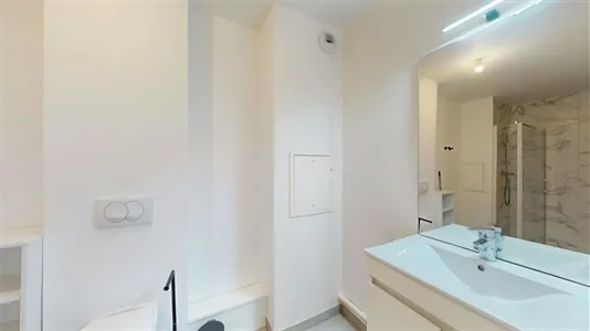 Apartments in L'Haÿ-les-Roses - photo 8