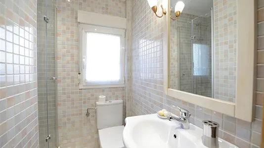 Rooms in Bilbao - photo 10