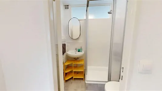 Apartments in Location is not specified - photo 8