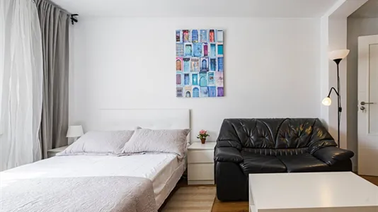 Rooms in Guadalajara - photo 5