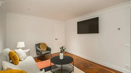 Rooms in Madrid Chamartín - photo 8