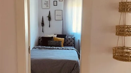 Rooms in Barcelona Ciutat Vella - photo 2