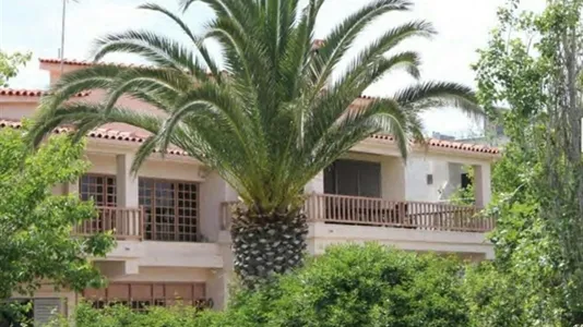 Houses in Loutraki-Agioi Theodoroi - photo 9