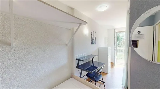 Rooms in Saint-Julien-en-Genevois - photo 5