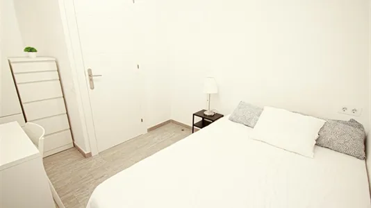 Rooms in Barcelona Eixample - photo 7