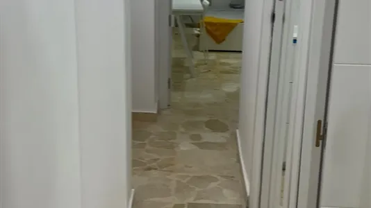 Rooms in Jaén - photo 5