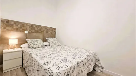 Rooms in Madrid Centro - photo 2