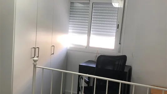 Rooms in Málaga - photo 5