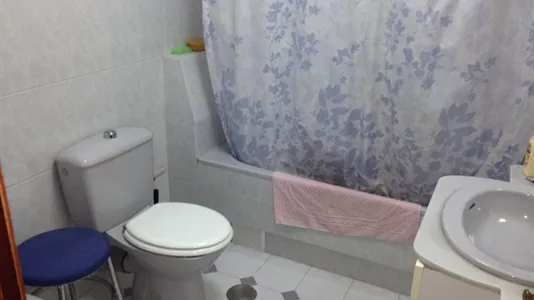 Rooms in Málaga - photo 7