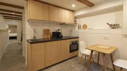 Apartments in Amsterdam Centrum - photo 4