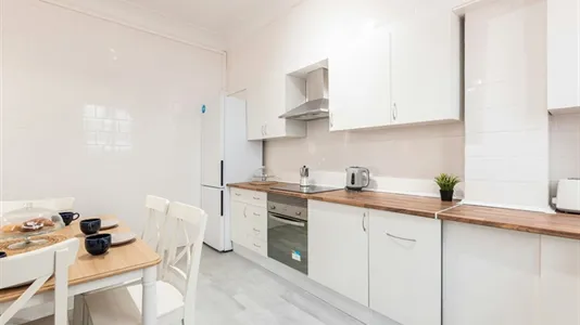 Rooms in Valencia Extramurs - photo 9