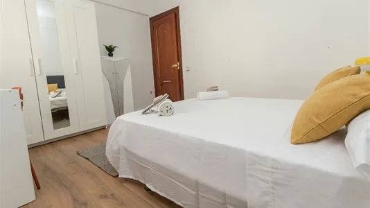 Rooms in Málaga - photo 5