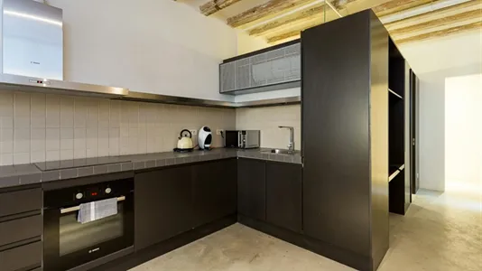 Apartments in Barcelona Ciutat Vella - photo 4