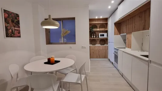 Rooms in Málaga - photo 9