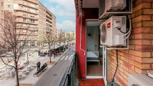 Rooms in Reus - photo 4