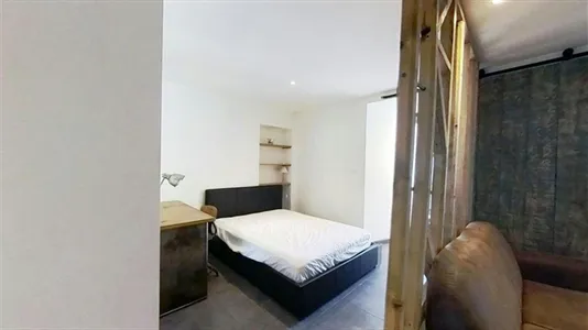 Apartments in Aix-en-Provence - photo 9