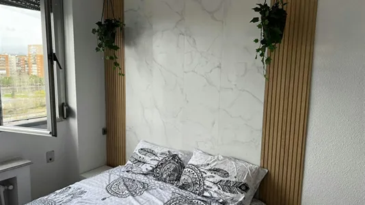 Rooms in Madrid Centro - photo 6