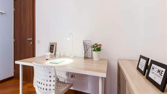 Rooms in Milano Zona 5 - Vigentino, Chiaravalle, Gratosoglio - photo 1
