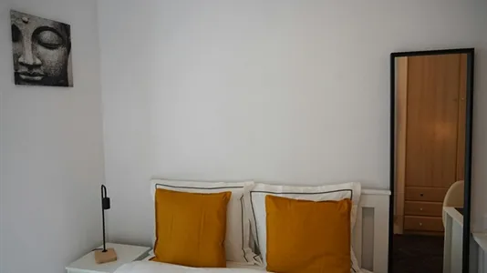 Rooms in Madrid Centro - photo 5