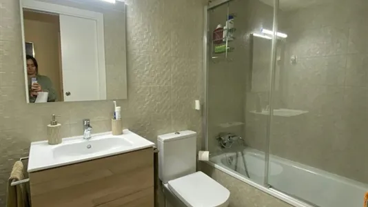 Rooms in L'Hospitalet de Llobregat - photo 4