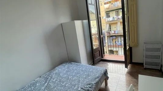 Rooms in Barcelona Eixample - photo 1