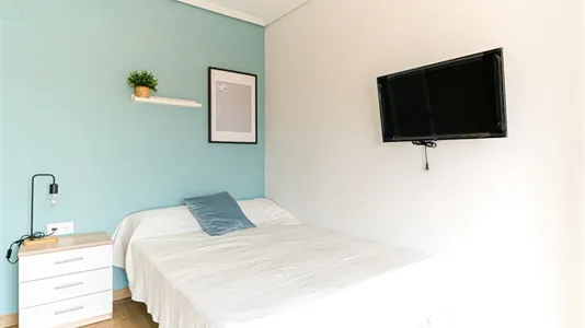 Rooms in Elche/Elx - photo 4