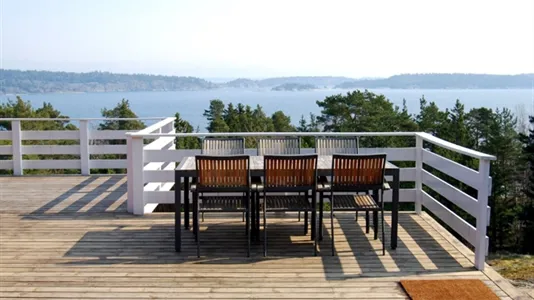 Houses in Tyresö - photo 1