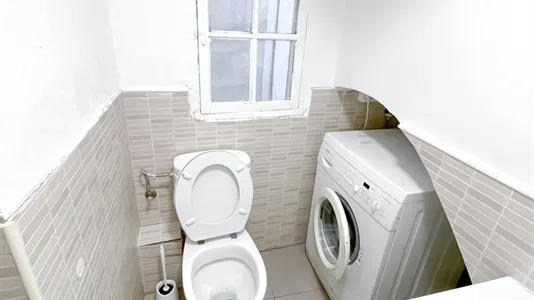 Rooms in Barcelona Ciutat Vella - photo 7