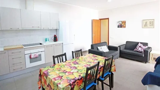 Rooms in Barcelona Ciutat Vella - photo 7