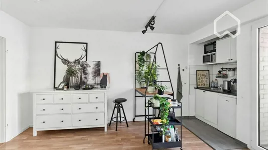 Apartments in Dusseldorf - photo 2