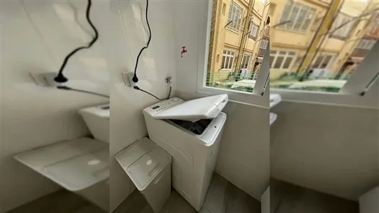 Rooms in Barcelona Sants-Montjuïc - photo 9