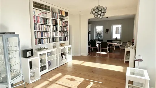 Houses in Hochtaunuskreis - photo 9