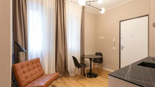 Apartments in Milano Zona 8 - Fiera, Gallaratese, Quarto Oggiaro - photo 2