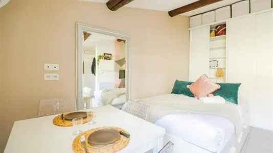 Apartments in Marseille 1er arrondissement - photo 4