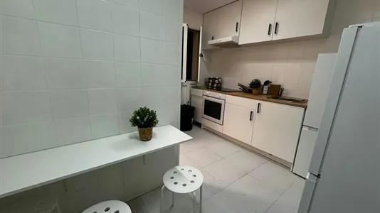 Rooms in Madrid Salamanca - photo 9