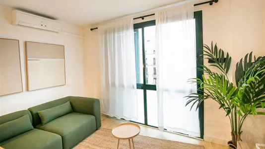 Apartments in Barcelona Ciutat Vella - photo 2