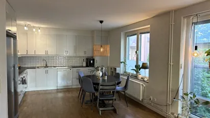 Västerås - 3rok - 10mån - 14.950kr/mån