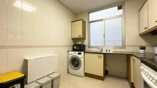 Rooms in Barcelona Eixample - photo 7