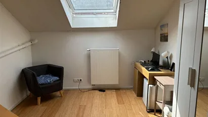 Room for rent in Brussels Schaarbeek, Brussels