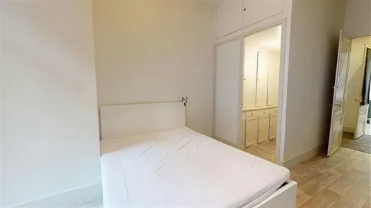 Apartments in Saint-Étienne - photo 10