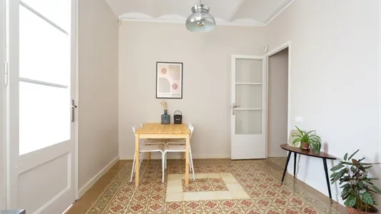Rooms in Barcelona Ciutat Vella - photo 7