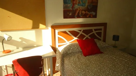 Rooms in Córdoba - photo 7