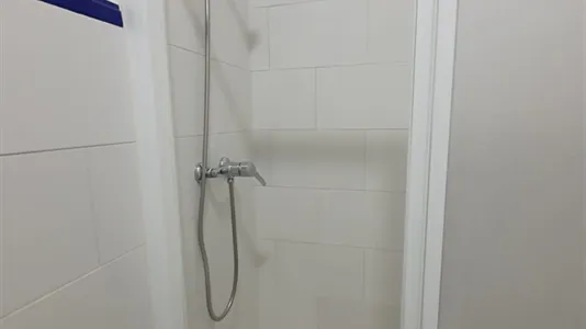 Rooms in Granada - photo 6