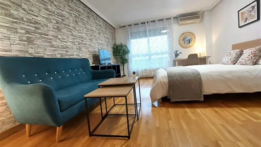 Rooms in Coslada - photo 4