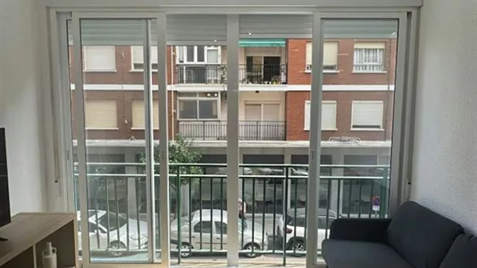 Apartments in Mislata - photo 4